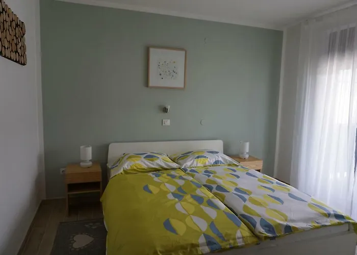 Apartma Irena Volce